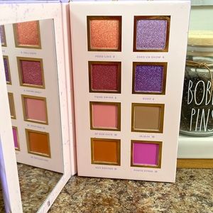 Spanglish Alamar Cosmetics Eyeshadow Palette